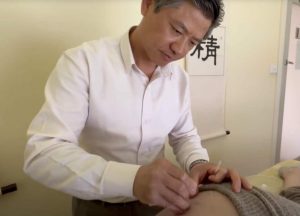 Dr. Richard Zeng 4 Dr. Richard Zeng performing pregnancy acupuncture at Almond Wellness Centre Melbourne