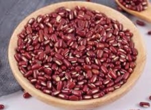 Swollen Legs or Puffy Face? A Traditional Chinese Herbal Soup for Fluid Retention 2 Chinese herb Chi xiao dou (Adzuki beans)